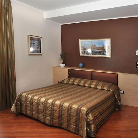 Dulcinea Hotel Múggia المظهر الخارجي الصورة