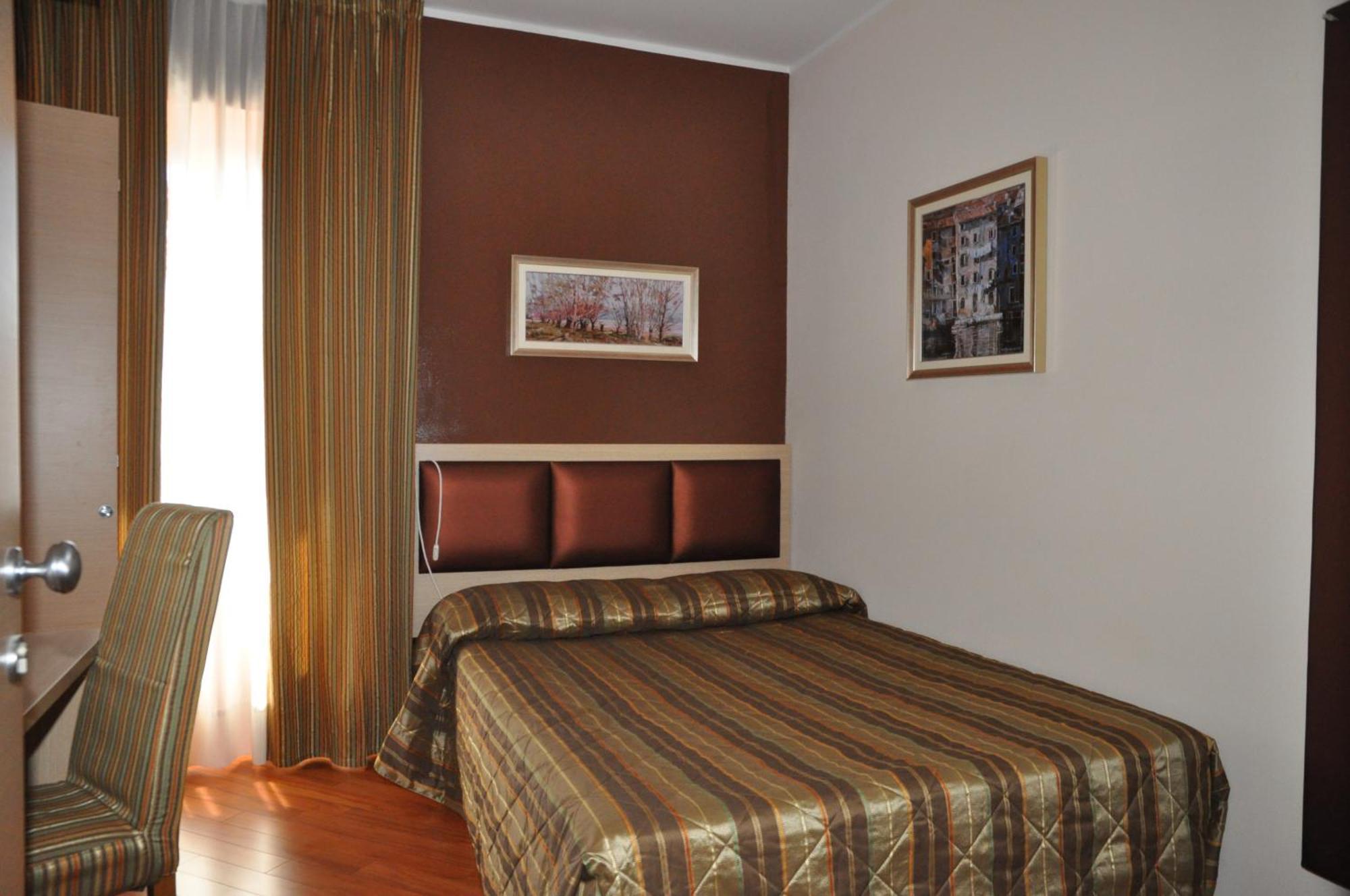 Dulcinea Hotel Múggia المظهر الخارجي الصورة