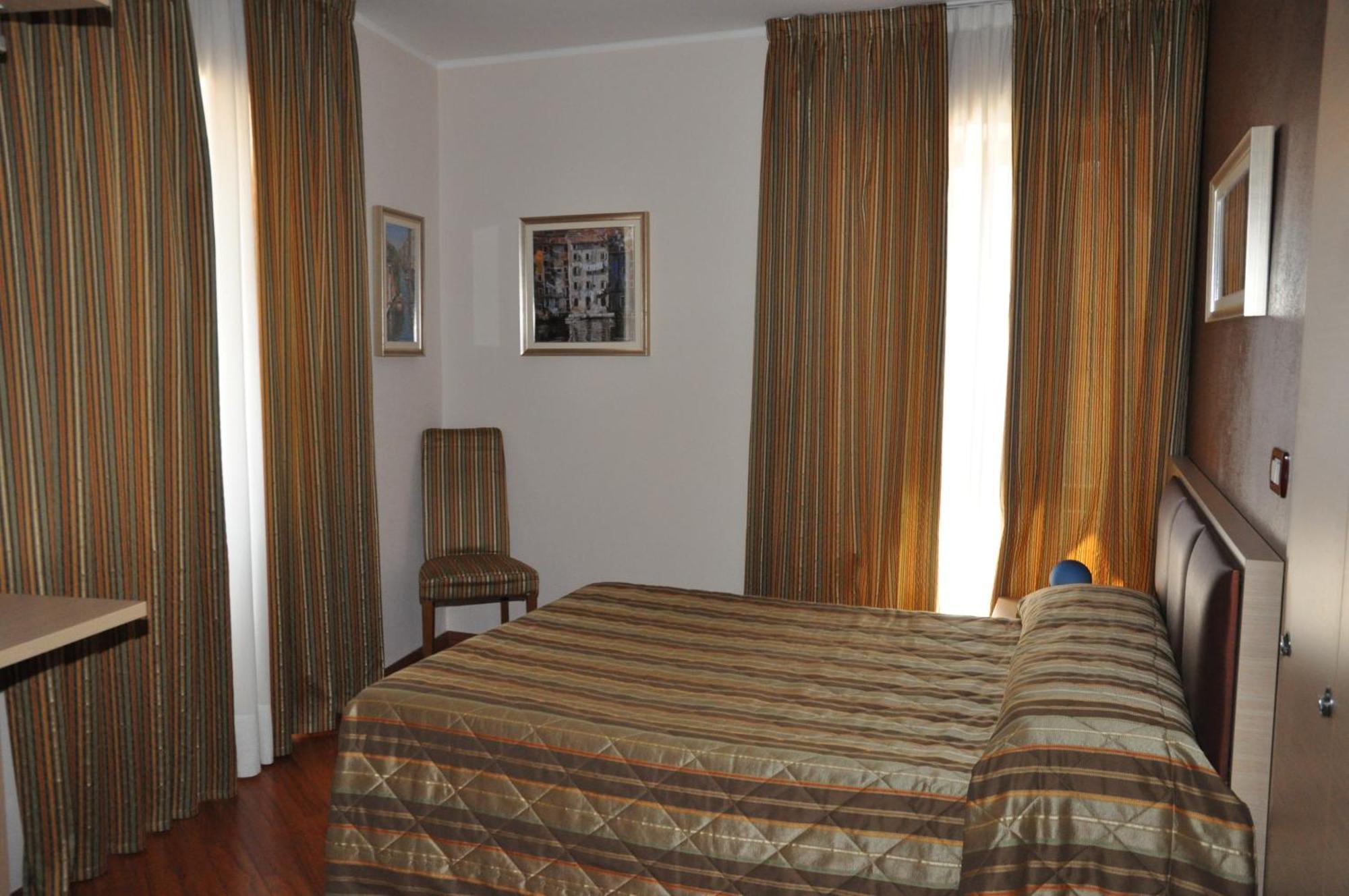 Dulcinea Hotel Múggia المظهر الخارجي الصورة